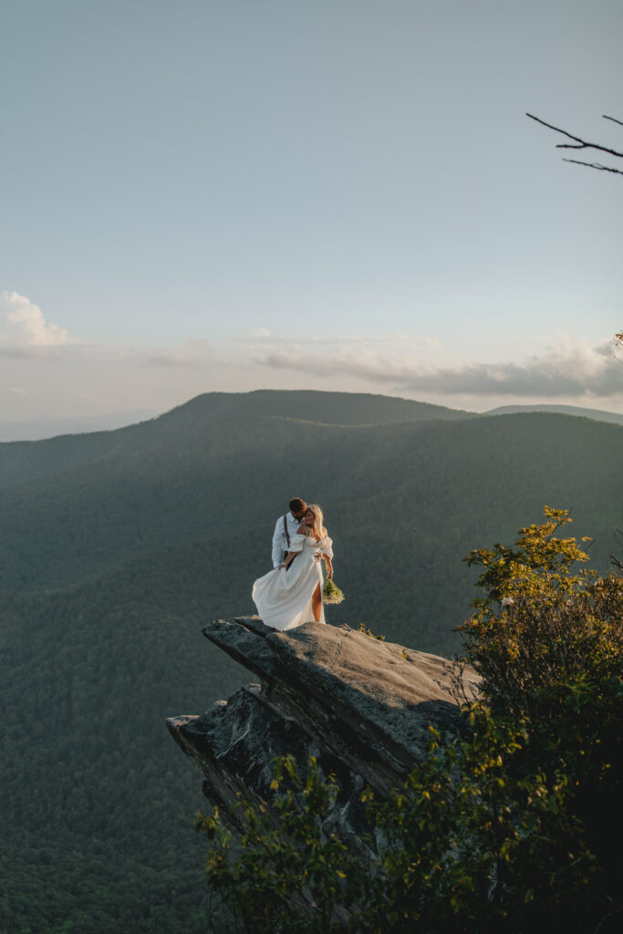 bride and groom eloping in the North Georgia mountains